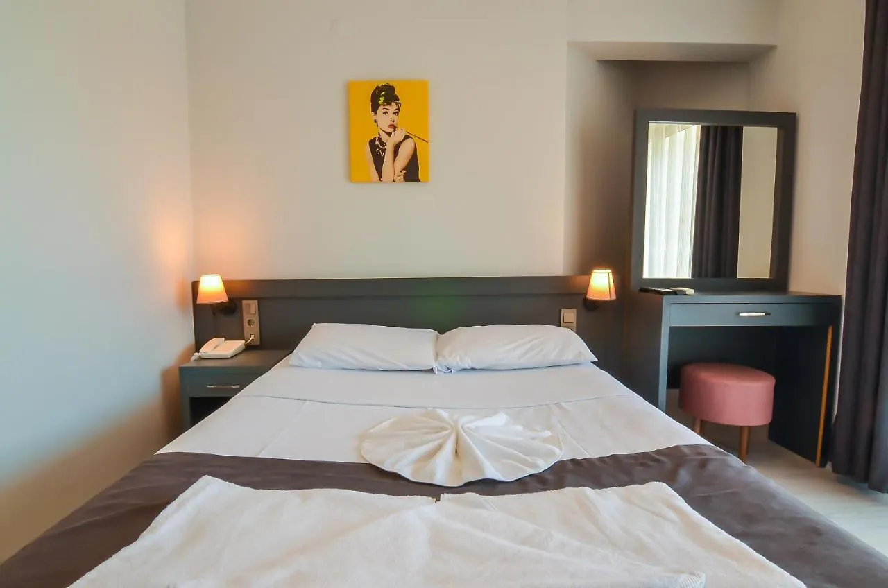 Berry Bella Hotel Marmaris 0*,